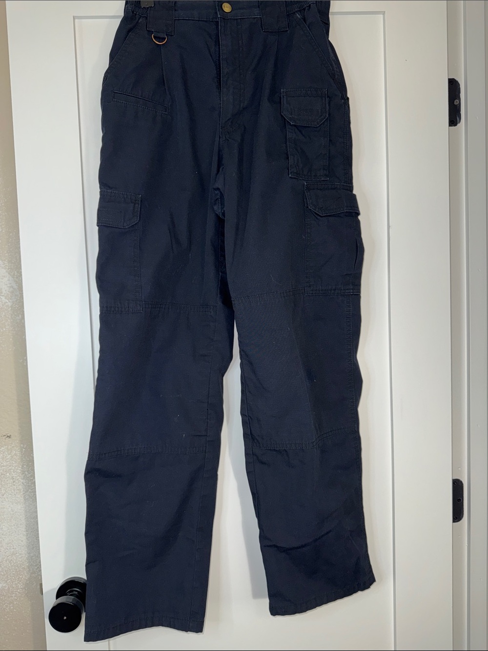 5.11 Tactical Men's Black Cargo Pants - Durable Everyday Utility Sz 28x32